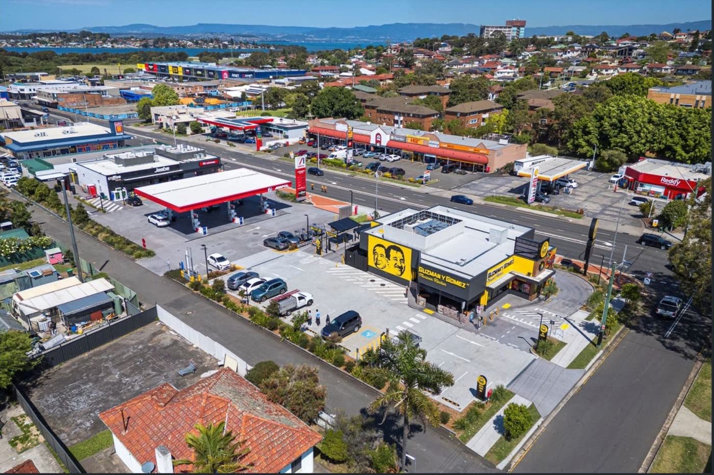 Service station leasing